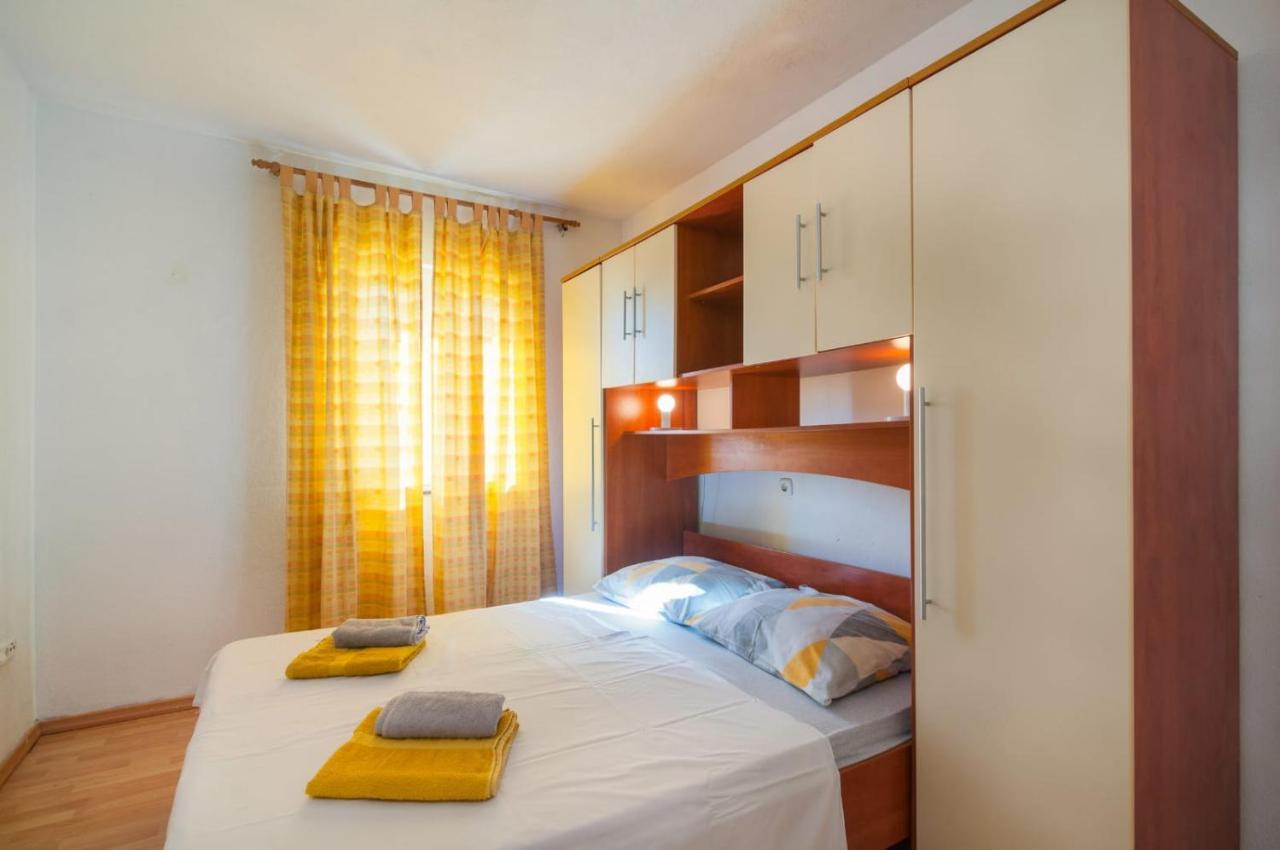 Apartment Stipic Omis Exterior photo
